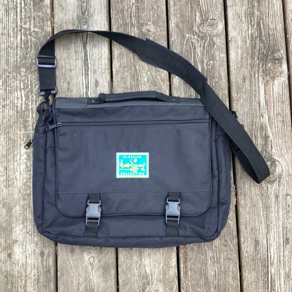 Vintage Walt Disney Classics Collection Messenger Bag Black